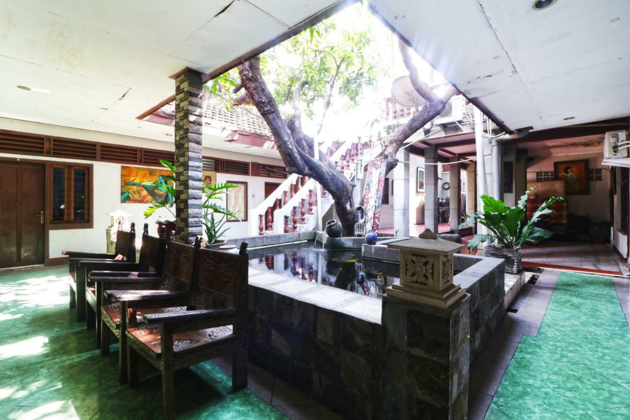 Borneo Hostel Yakarta Exterior foto